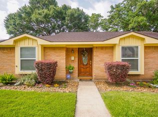 5735 Portal Dr, Houston, TX 77096