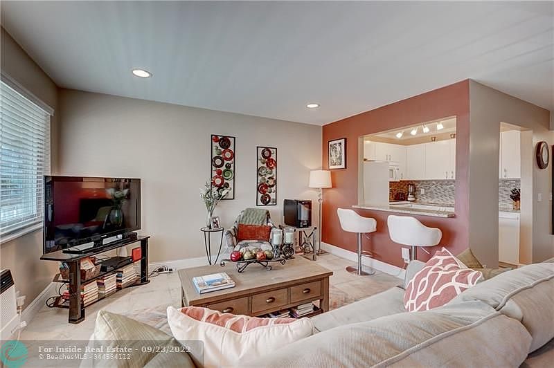1st image of 35 Harwood Dr #B