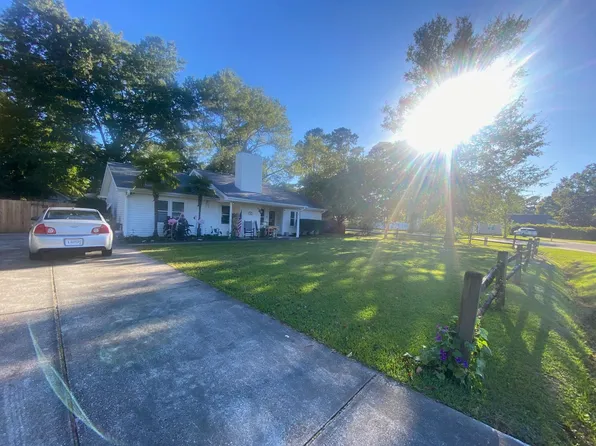 400 Meadowbrook Dr., Myrtle Beach, SC 29588