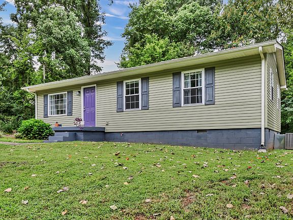 3rd image of 2714 Patricia Ln
