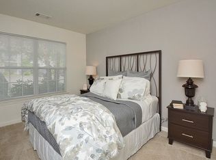 9 Avalon Dr APT 12, Marlborough, MA 01752