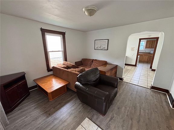 3rd image of 713 Hiland Ave