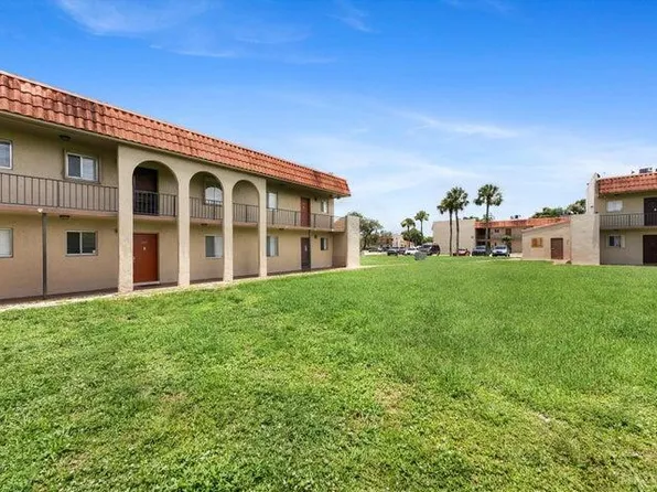 6094 Forest Hill Boulevard #106, West Palm Beach, FL 33415