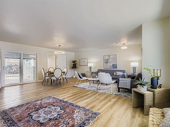 5th image of 2935 S Fairfax Street