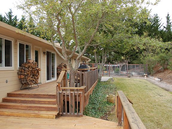 Area off kitchen and dining room