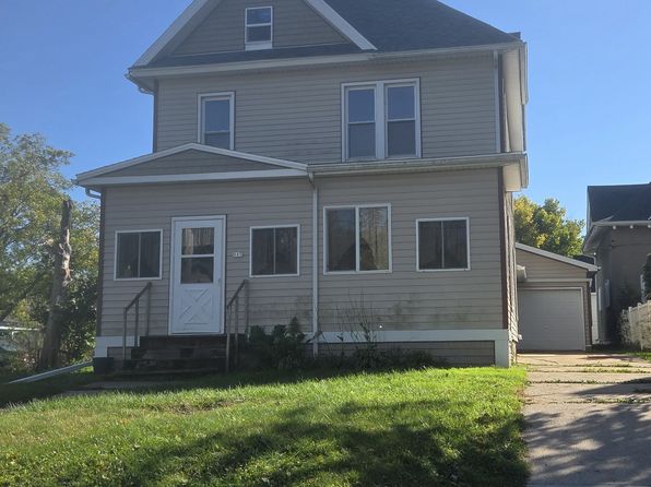 113 E Lake Ave