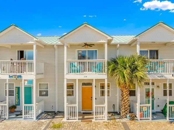 104 S 40th St #C, Mexico Beach, FL 32456
