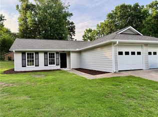 2060 Darrel Ln, Lawrenceville, GA 30046