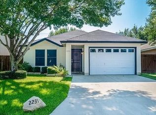 2231 Muddy Peak Dr, San Antonio, TX 78245
