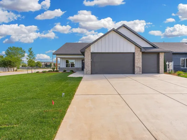 701 N Wheatland Pl, Wichita, KS 67235