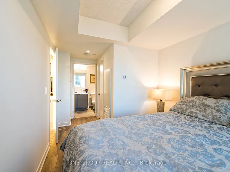 88 Harbour St #2610 — Photo 8
