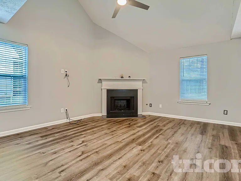 535 Concord Ter — Photo 22