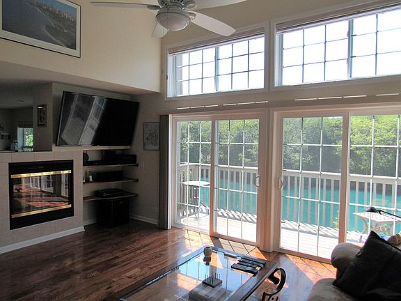 3rd image of 8004 Honeysuckle Ct