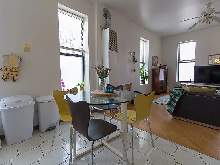 2327 W Ohio St #2C — Photo 1