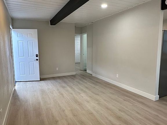 3rd image of 2813-15 N 46th St #2815