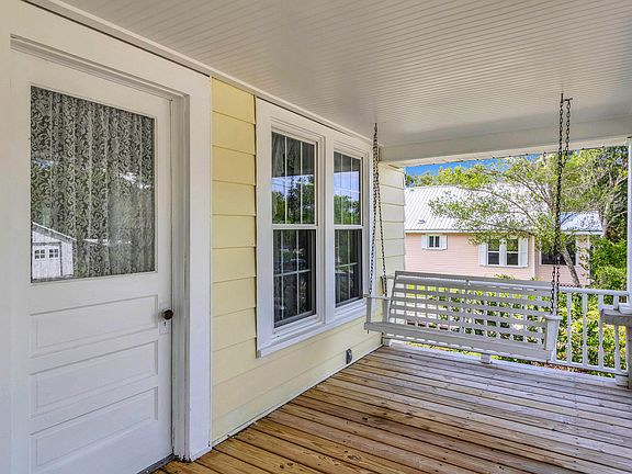 5th image of 453 Bell Avenue