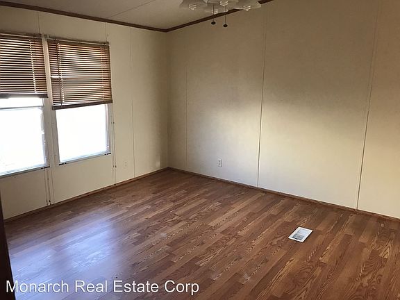 3rd image of 4005 Calle Estados