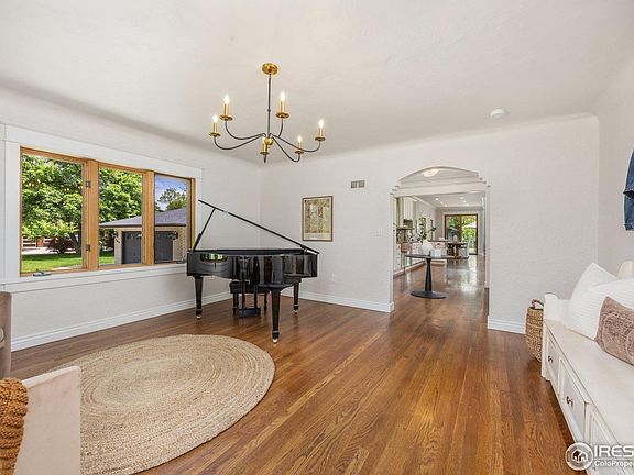 5th image of 700 Johnson St
