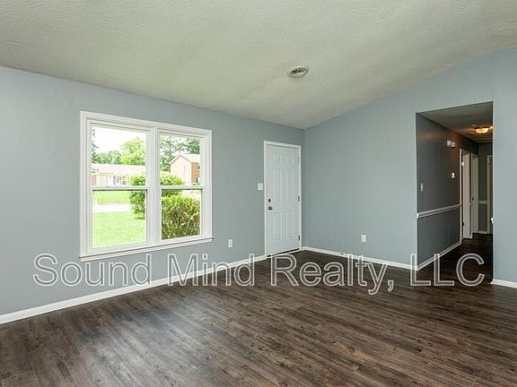 4th image of 1309 Sportsman Trl