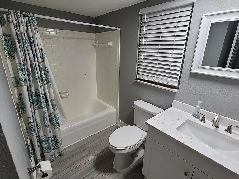 464 N Paula Dr #203 — Photo 8