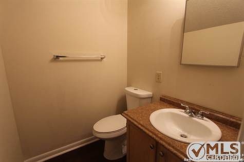 5th image of 6624 Meadow Fawn Dr