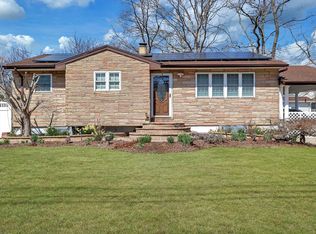 51 Sammis Ave, Deer Park, NY 11729