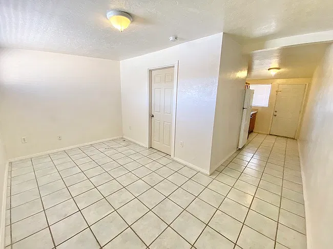 814 S Pagent Ave — Photo 2