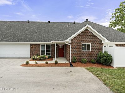 518 Eagle Pointe Dr, Louisville, KY, 40214