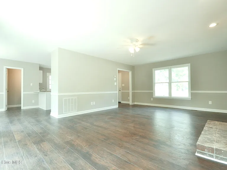 3516 Casine Ct — Photo 5
