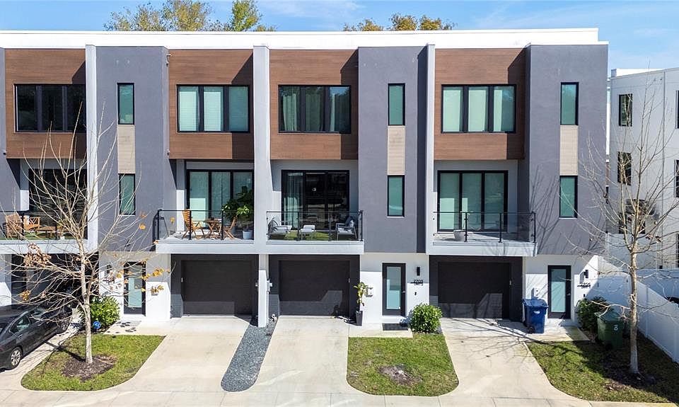 1st image of 2705 N BOULEVARD #2
