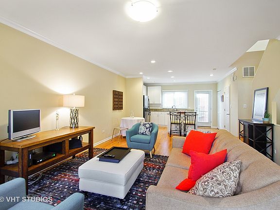 3rd image of 1523 W Henderson St APT C