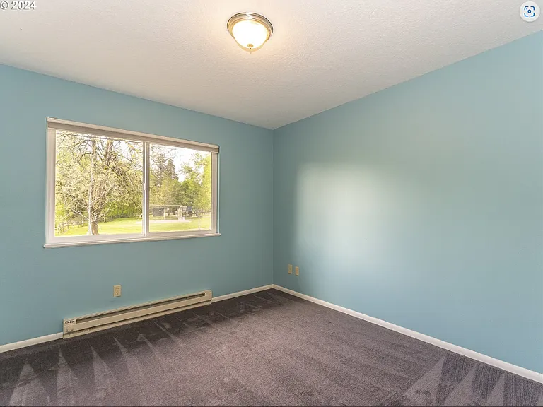 2123 SE Sherrett St — Photo 5