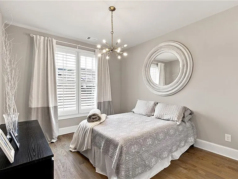 140 Clover Ct — Photo 28