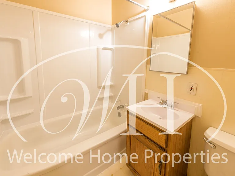 1052 Modoc St — Photo 12