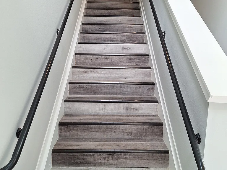 Bierhaus Flats Apartments — Photo 19