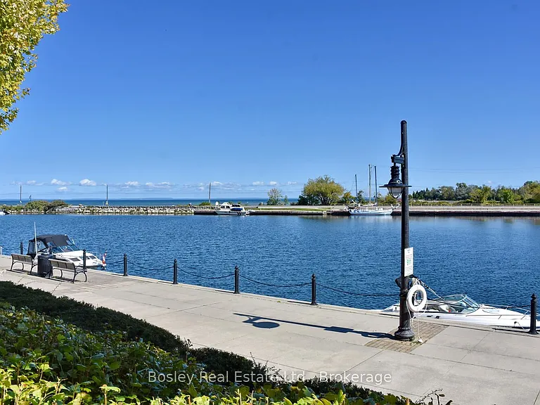31 Huron St #227 — Photo 39