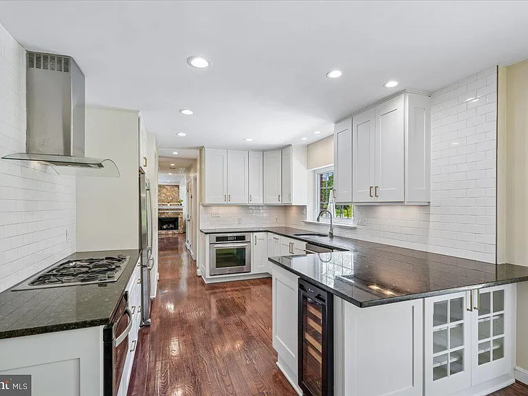 1305 Key Dr — Photo 8