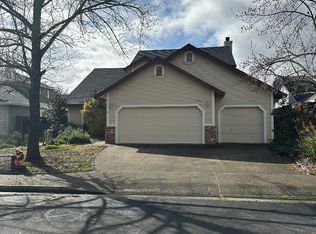 440 Godfrey Dr, Windsor, CA 95492