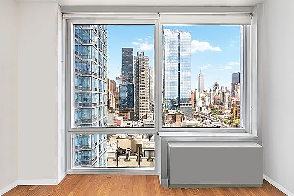 1st image of 601 W 41st St #16J