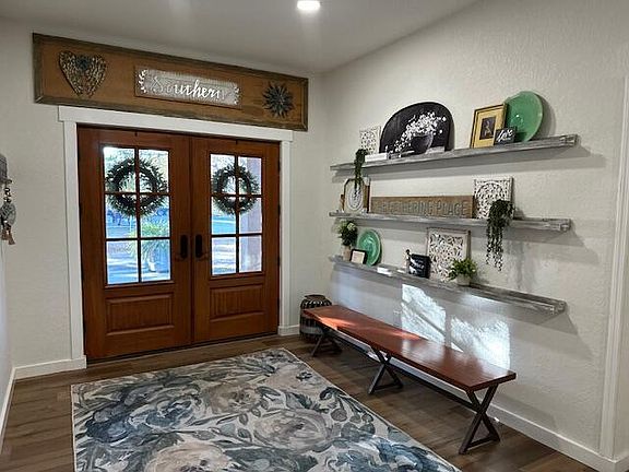 2nd image of 5315 SW Ranchito Street
