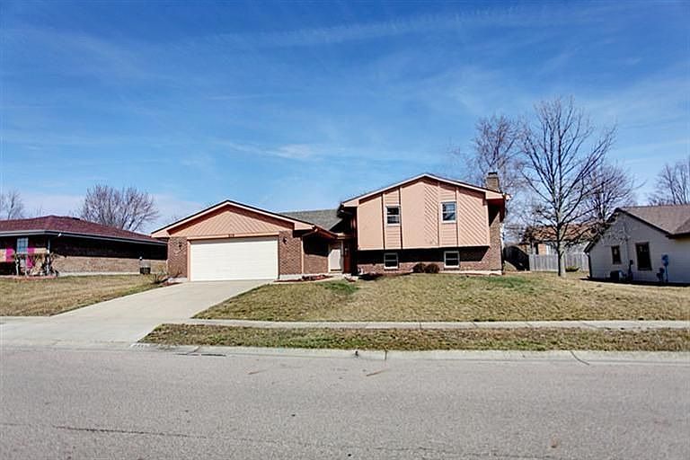 1st image of 2115 Sir Lockesley Dr