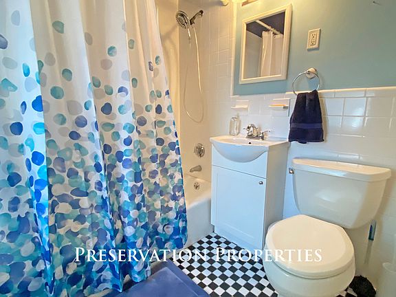 3rd image of 40 Waltham St #1