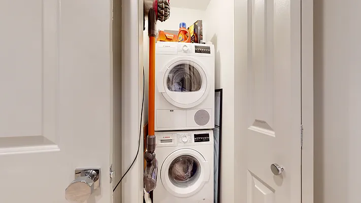 Rented by Bond New York | media 6