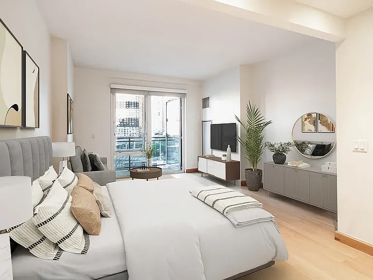 431 W 37th St #5E — Photo 2