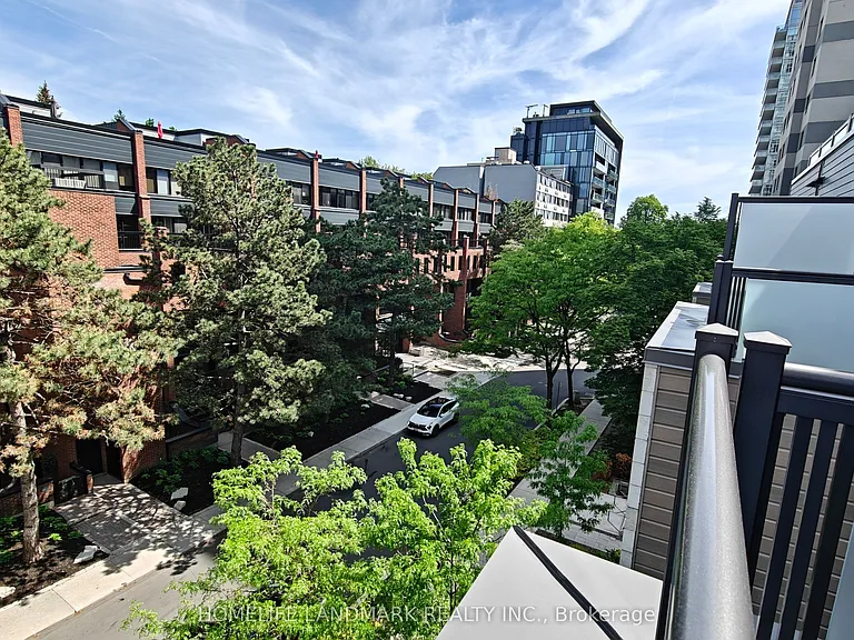 165 Pears Ave #Townhouse 7 — Photo 25