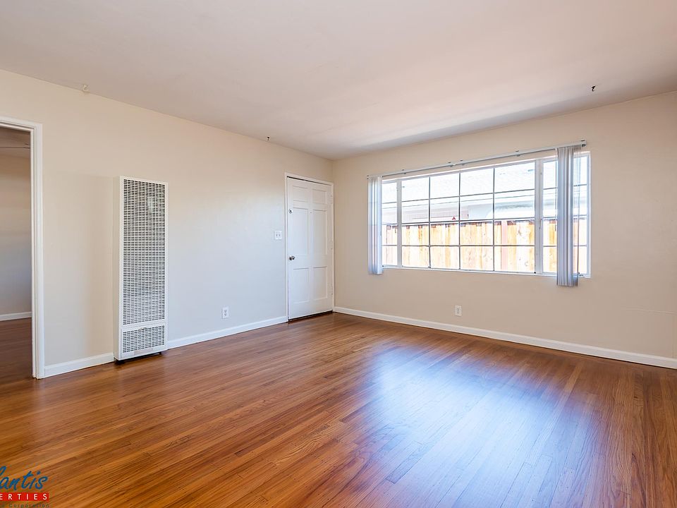1st image of 515 Madison Ave