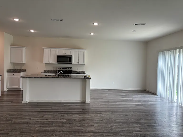 6229 Old Bridge Way — Photo 4