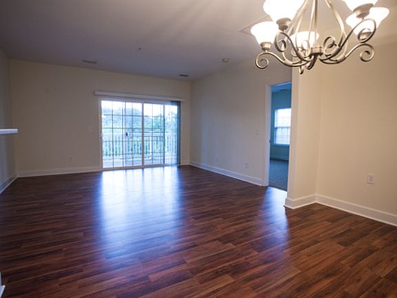 4th image of 8411 Callabee Way Unit 7