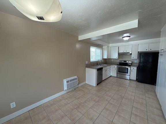 5th image of 316-326 W La Veta Ave #326-C