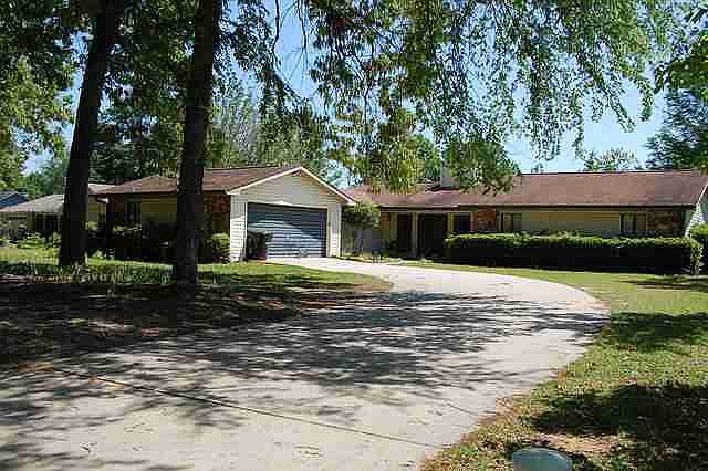 1st image of 217 Westwood Dr